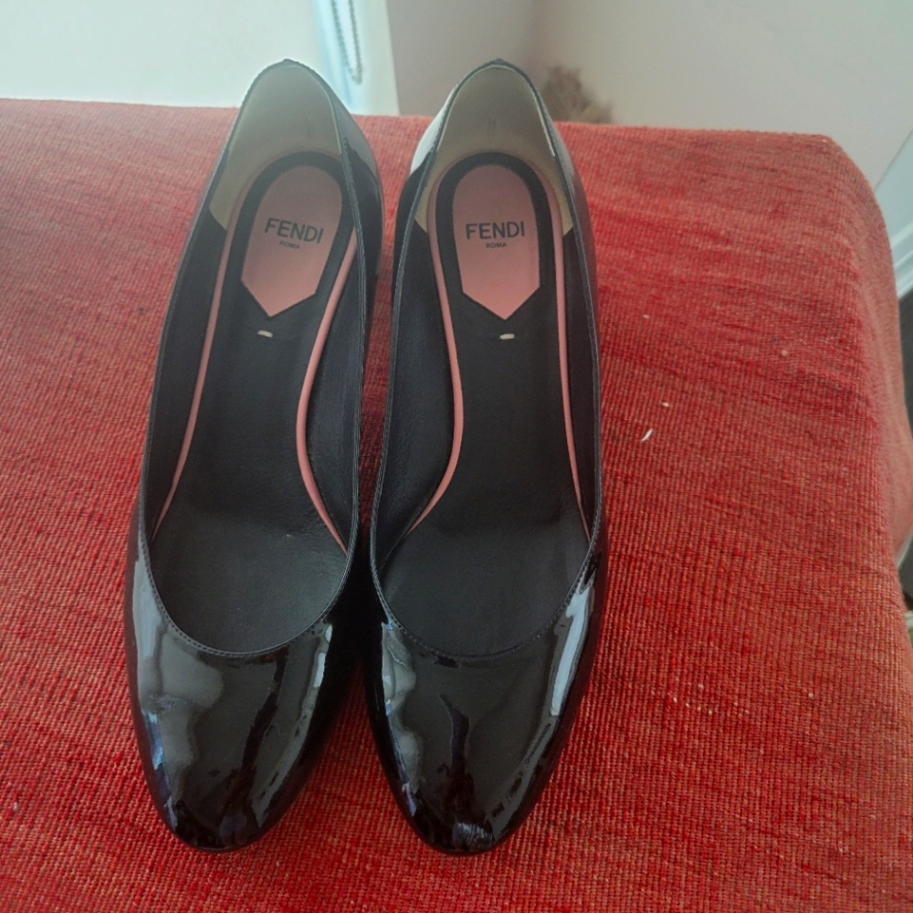 Timeless Style Italian Shoes For Classy Ladies